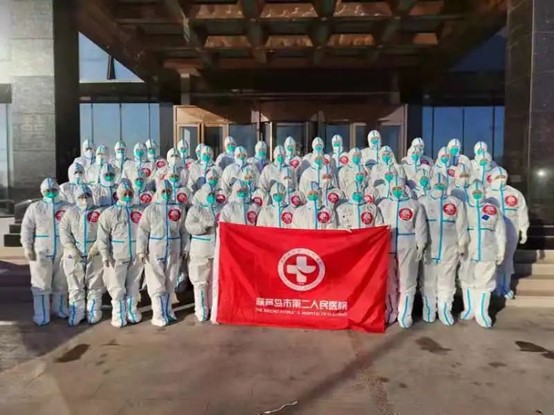 戰(zhàn)疫一線|6萬人次，市二院核酸采樣醫(yī)療隊(duì)支援綏中的第24天！(圖12)